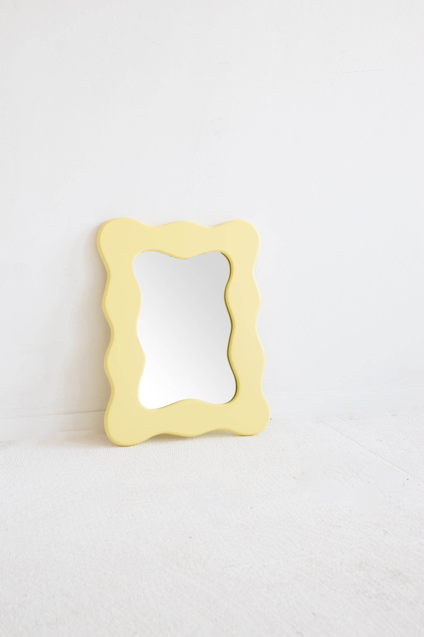 CELEBRATE LIFE WAVY MIRROR - Mini
