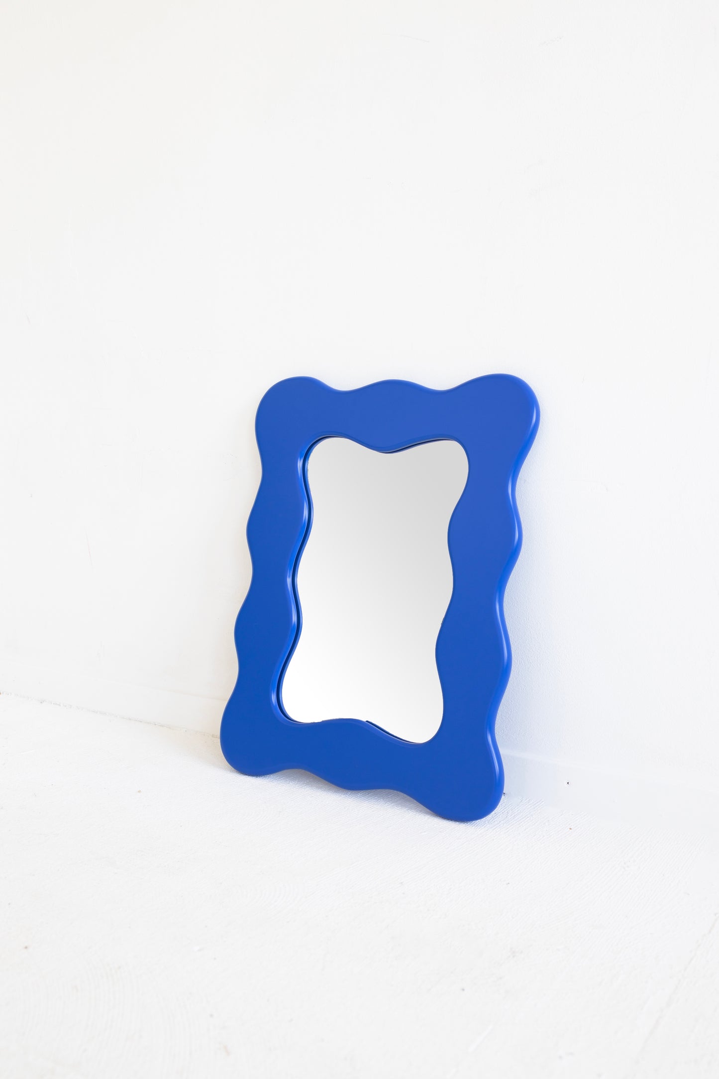 CELEBRATE LIFE WAVY MIRROR - Mini