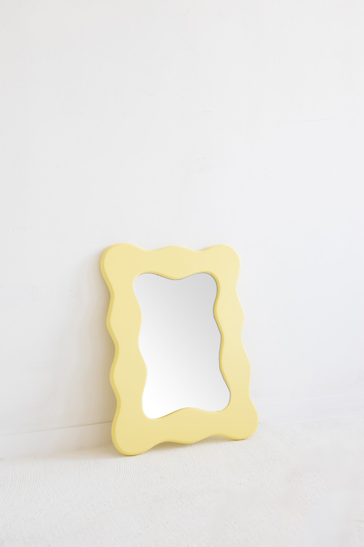 CELEBRATE LIFE WAVY MIRROR - Mini