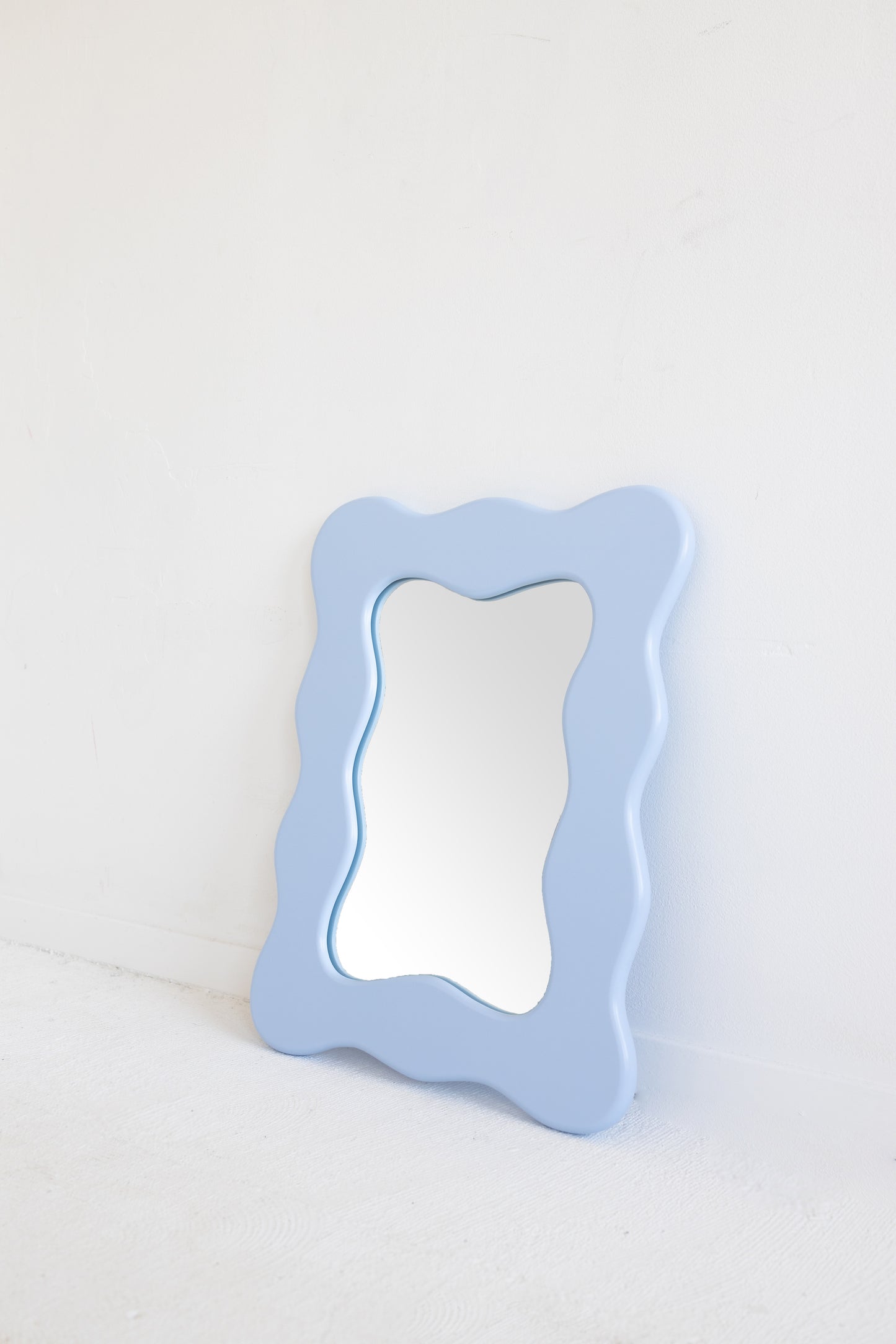 CELEBRATE LIFE WAVY MIRROR - Mini