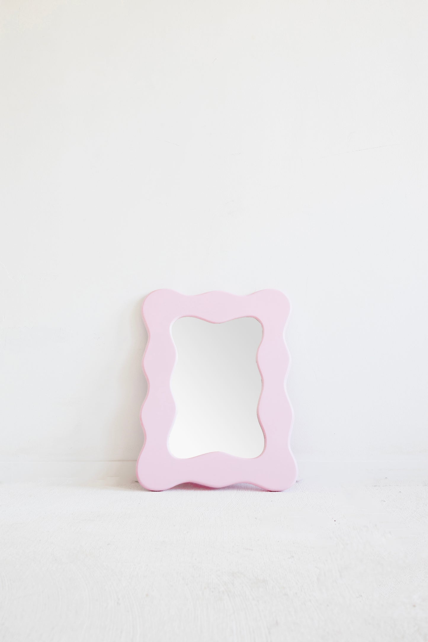 CELEBRATE LIFE WAVY MIRROR - Mini