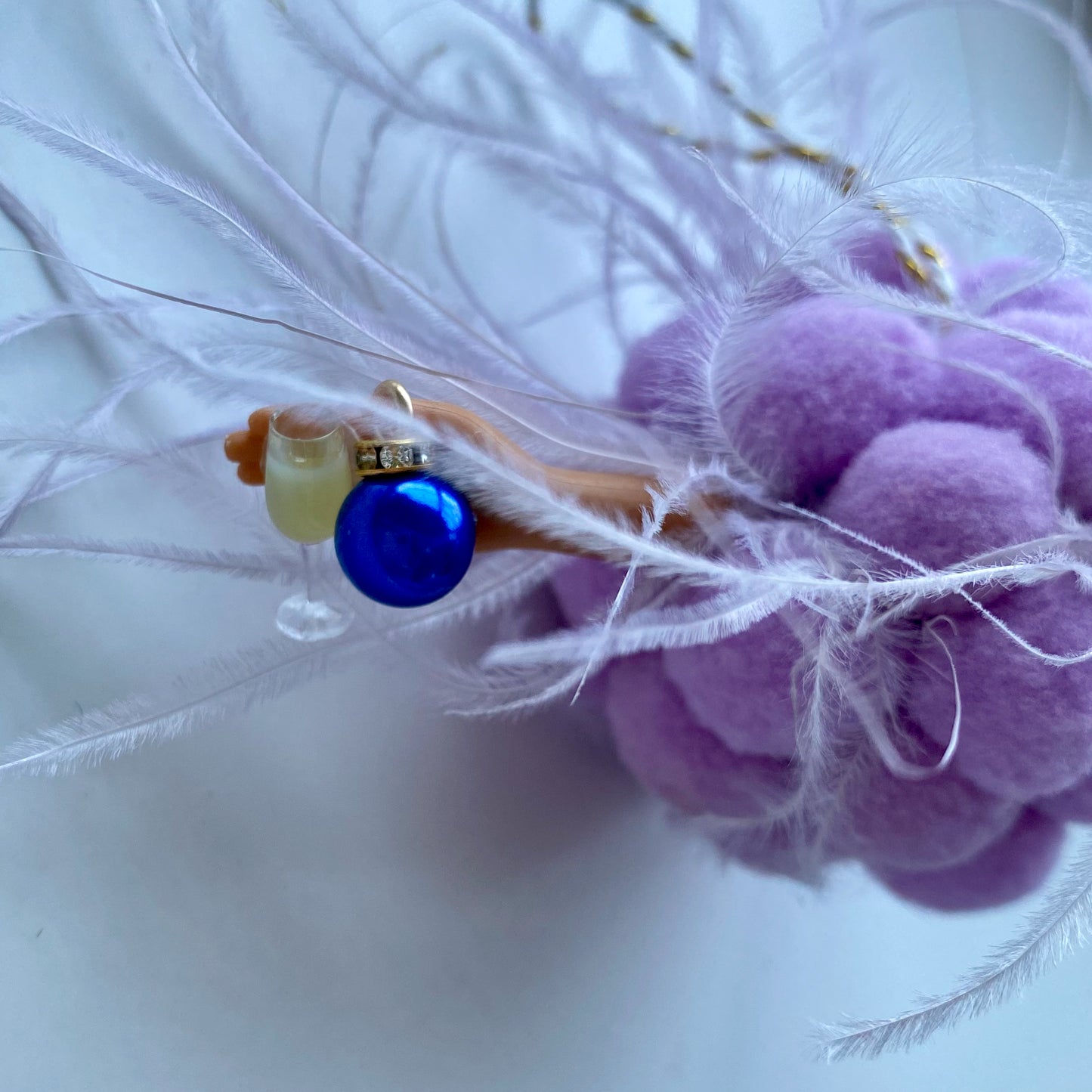 Christmas Ball with feathers and Champagne - Lilac