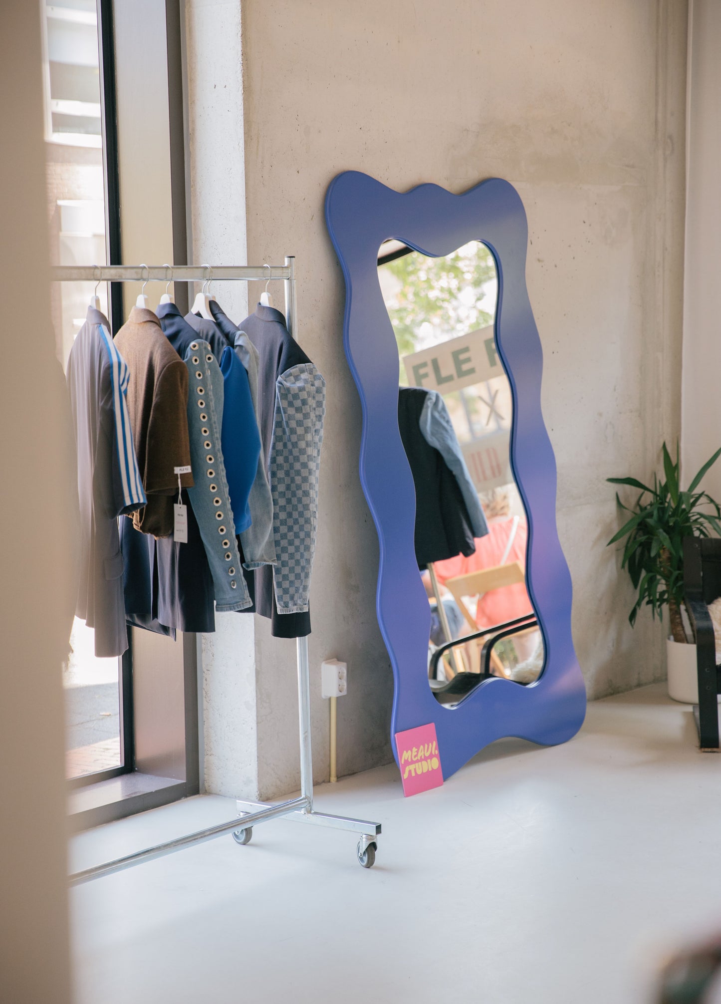 CELEBRATE LIFE WAVY MIRROR - Jumbo